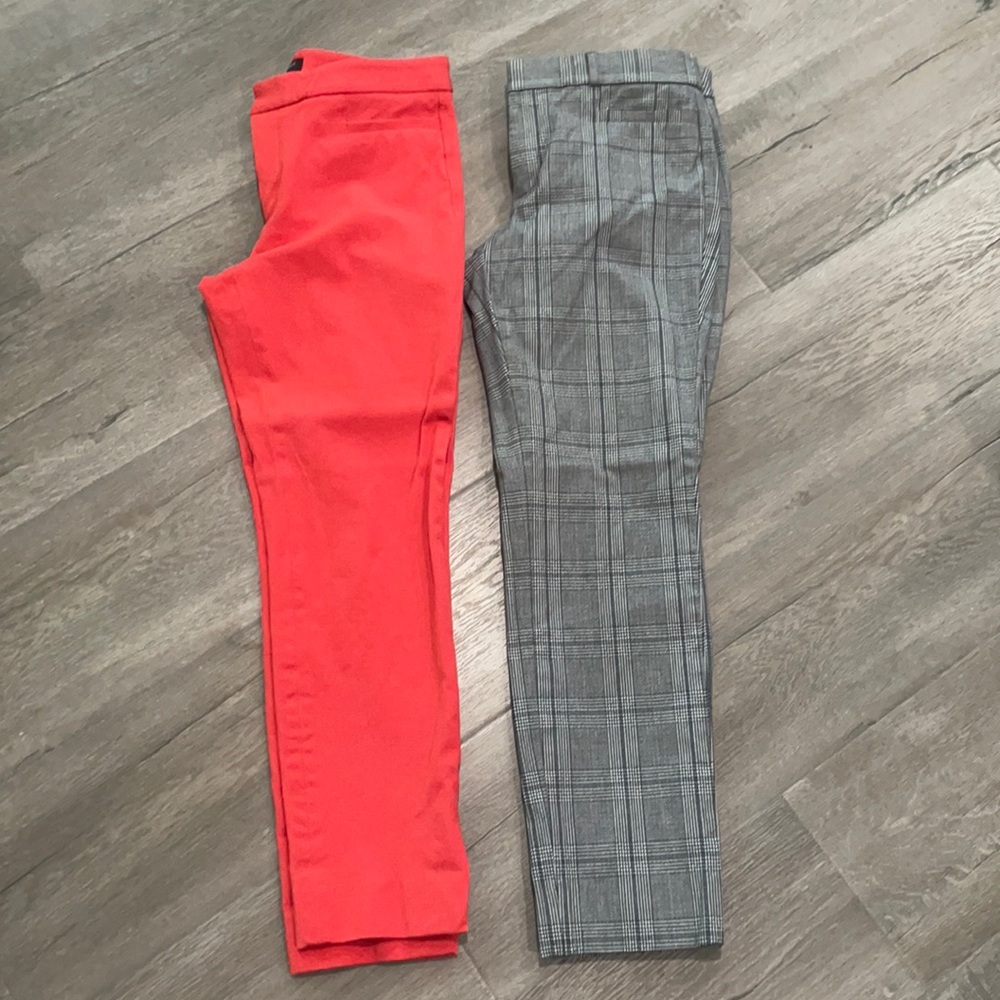 Two Pairs of Banana Republic Cropped Pants, Size 4 in Sloan fit